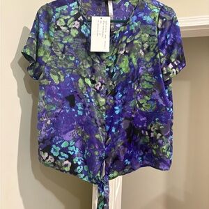 Kensie colorful abstract top NWT